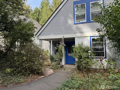 353 Wallace Way NE #7, Bainbridge Island, WA 98110