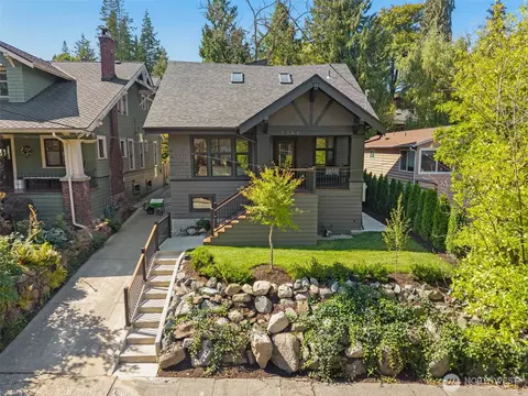 Exterior - 1743 26th Ave E, Seattle, WA 98112 photo 7 of 7