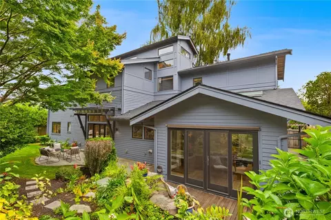 Exterior - 2223 39th Ave E, Seattle, WA 98112 photo 5 of 6
