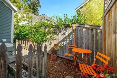 Exterior - 2614 E John St, Seattle, WA 98112 photo 2 of 2