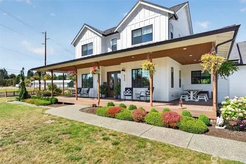 6230 33rd St E, Tacoma, WA 98443