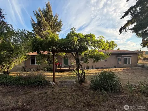 3295 Hastings, Port Townsend, WA 98368