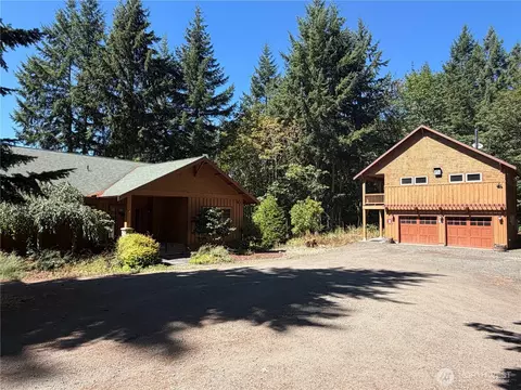 1505 Center Rd, Chimacum, WA 98325