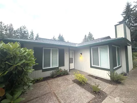 516 S 325th St #20H, Federal Way, WA 98003
