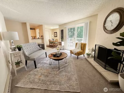 4701 176th St SW #A8, Lynnwood, WA 98037