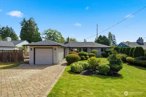 22919 74th Ave W, Edmonds, WA 98026