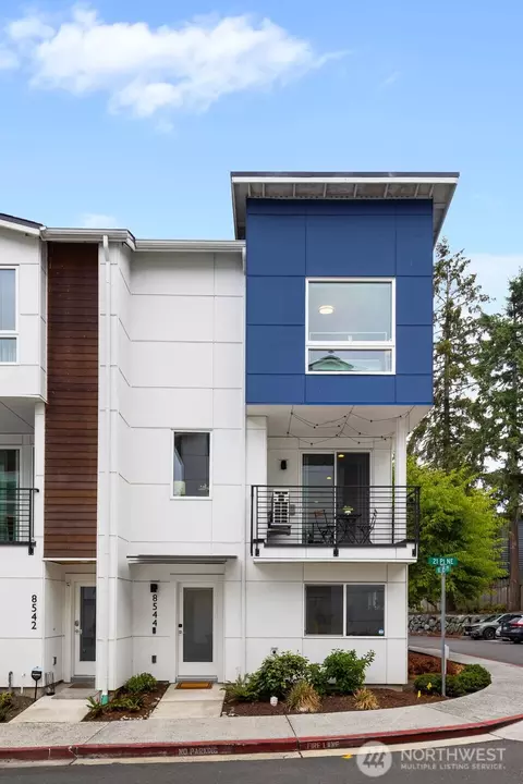 8544 21st Pl NE, Seattle, WA 98115
