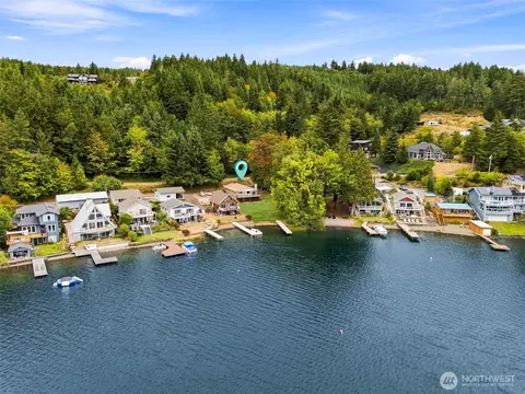 1929 Summit Lake Shore Rd NW, Olympia, WA 98502