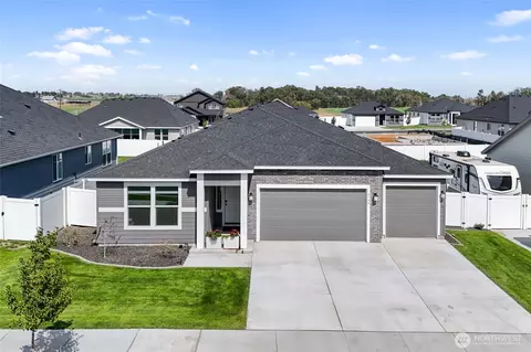 4744 W Junco St, Moses Lake, WA 98837