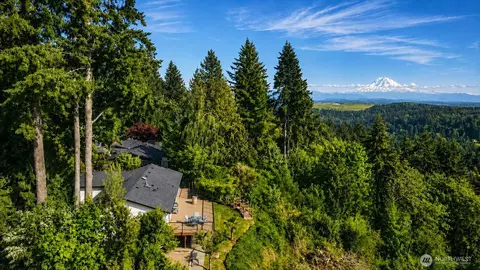 12065 206th Pl SE, Issaquah, WA 98027