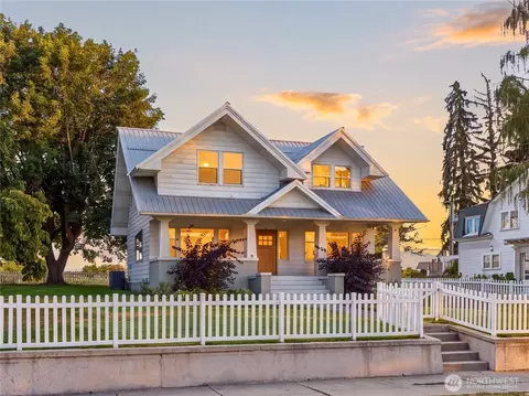 618 E Birch St, Waterville, WA 98858