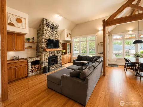 Living - 2217 Nut Tree Loop SE, Olympia, WA 98501 photo 2 of 4
