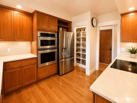 Kitchen - 2217 Nut Tree Loop SE, Olympia, WA 98501 photo 3 of 4