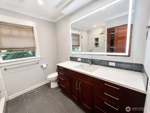 Bath - 2217 Nut Tree Loop SE, Olympia, WA 98501 photo 2 of 3