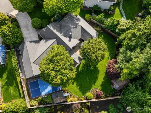 View/Area - 2217 Nut Tree Loop SE, Olympia, WA 98501 photo 1 of 2