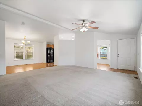 Living - 1101 S Scheuber Rd #41, Centralia, WA 98531 photo 1 of 4