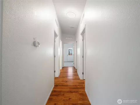 Entry Way - 1101 S Scheuber Rd #41, Centralia, WA 98531 photo 1 of 1