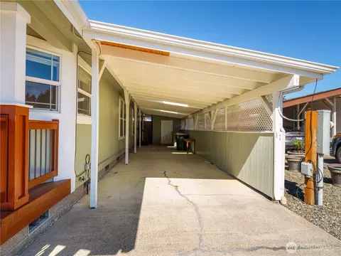 Exterior - 1101 S Scheuber Rd #41, Centralia, WA 98531 photo 6 of 8