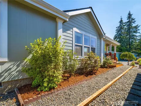 Exterior - 1101 S Scheuber Rd #41, Centralia, WA 98531 photo 7 of 8