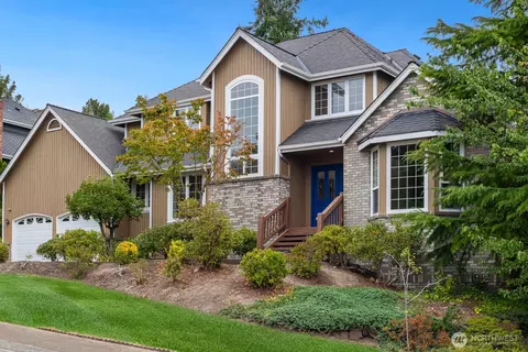 8424 127th Ave SE, Newcastle, WA 98056