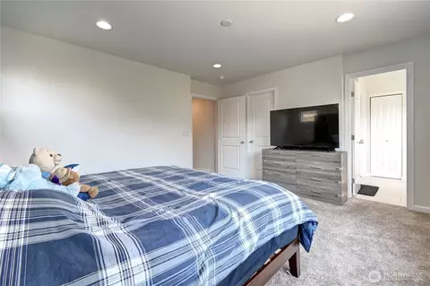 Bedroom - 4523 Riverfront Blvd, Everett, WA 98203 photo 2 of 6