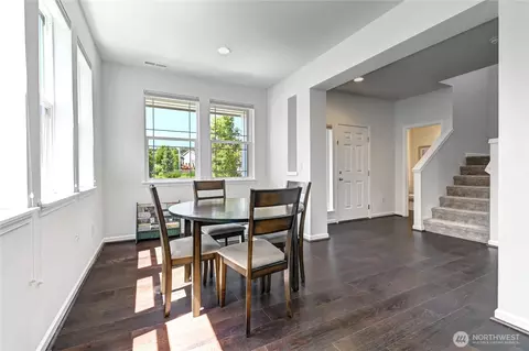 Dining - 4523 Riverfront Blvd, Everett, WA 98203 photo 2 of 2