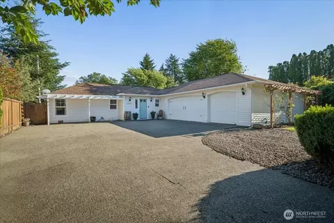 33331 SE 42nd St, Fall City, WA 98024