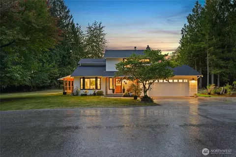 12527 Huckleberry Ln, Arlington, WA 98223