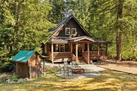 75846 NE 122nd St, Skykomish, WA 98288