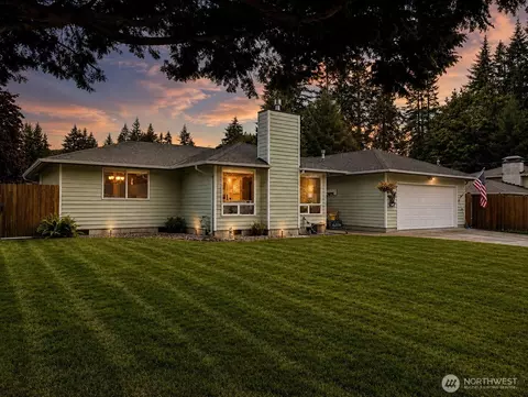 6809 Lazy St SW, Olympia, WA 98512