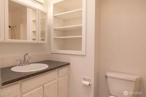 Bath - 853 Robin Hood Loop, Forks, WA 98331 photo 2 of 2