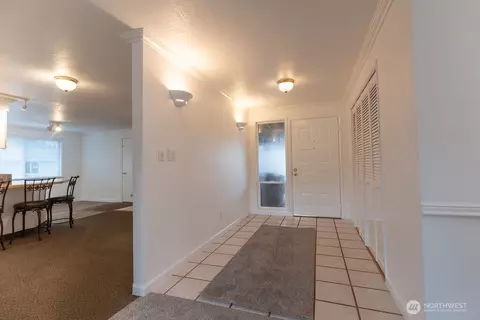 Entry Way - 853 Robin Hood Loop, Forks, WA 98331 photo 1 of 1