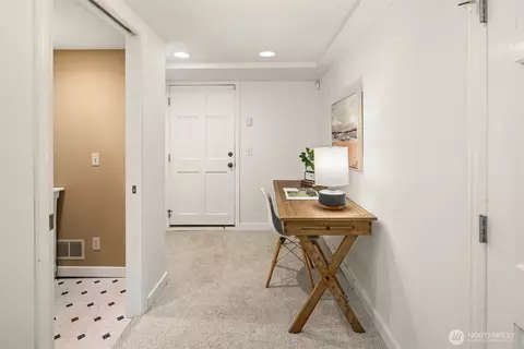 Entry Way - 3504 NE 93rd St, Seattle, WA 98115 photo 2 of 2