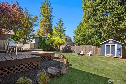 Exterior - 3504 NE 93rd St, Seattle, WA 98115 photo 5 of 9