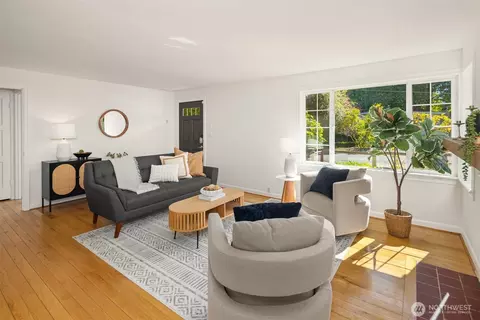 Living - 3504 NE 93rd St, Seattle, WA 98115 photo 2 of 3
