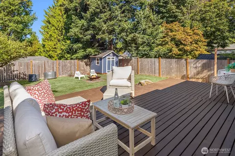Exterior - 3504 NE 93rd St, Seattle, WA 98115 photo 7 of 9