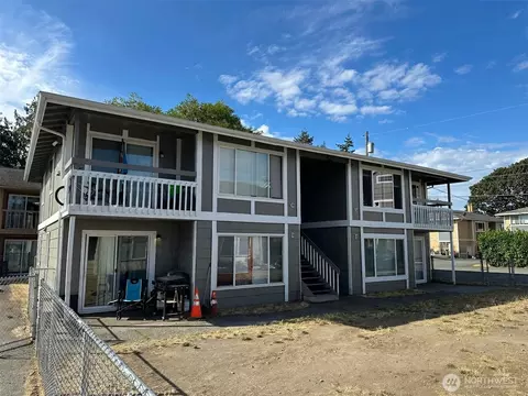 4028 S Lawrence St, Tacoma, WA 98409