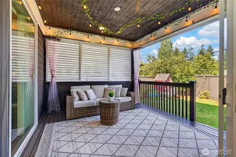 Exterior - 16913 37th Dr SE, Bothell, WA 98012 photo 2 of 5