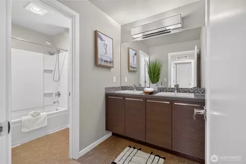 Bath - 16913 37th Dr SE, Bothell, WA 98012 photo 5 of 5