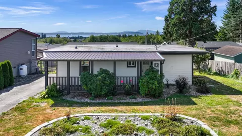5515 Hillvue Rd, Blaine, WA 98230