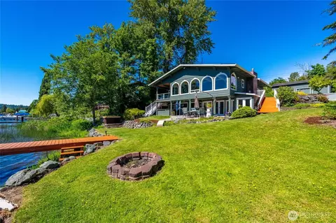 18452 S West View Rd, Mount Vernon, WA 98274