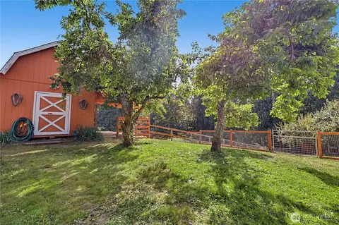 Exterior - 62 Roupe Rd, Sequim, WA 98382 photo 5 of 9