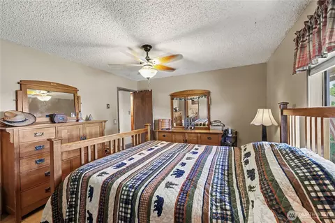 Bedroom - 62 Roupe Rd, Sequim, WA 98382 photo 1 of 2