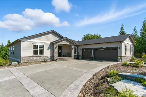 22822 Tranquility Pl NE, Kingston, WA 98346