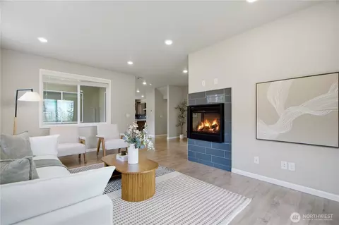 Living - 4313 235th Pl SE, Bothell, WA 98021 photo 2 of 4