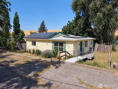 35 Second St, Dixie, WA 99329