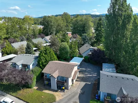 2816 2818 Valencia St, Bellingham, WA 98226