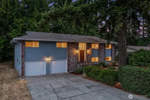11230 46th Ave NE, Marysville, WA 98271