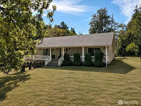 1010 SE Binns Swiger Loop Rd, Shelton, WA 98584