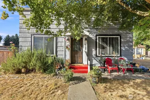4727 61st St NE, Marysville, WA 98270